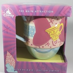 NWT Minnie mouse Main Attraction March Mug